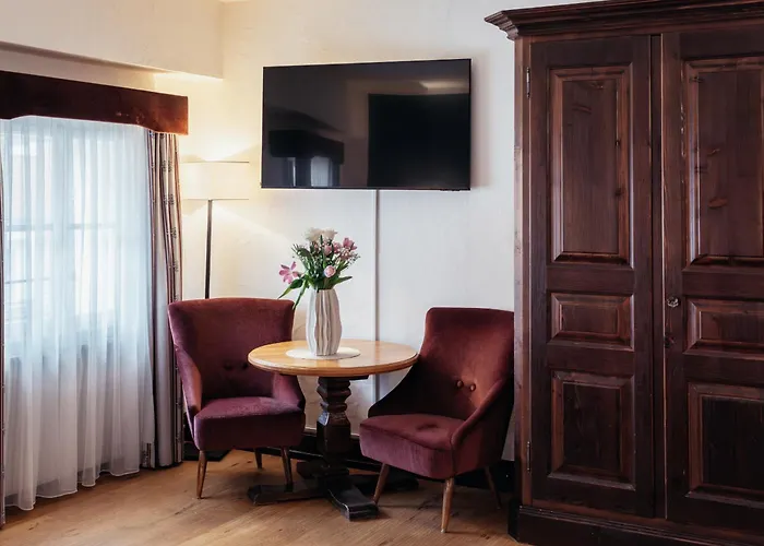 Altstadt Stadtkrug Hotel 4*