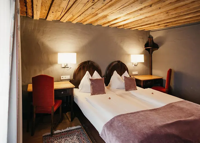 Altstadt Stadtkrug Hotel