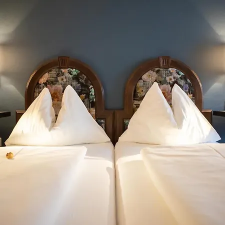 Altstadt Stadtkrug Ξενοδοχείο 4*