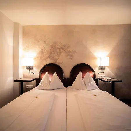 Altstadt Stadtkrug Ξενοδοχείο 4*