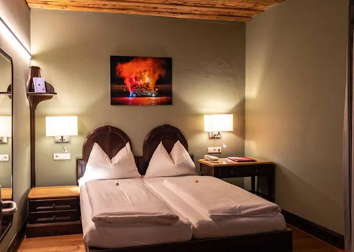 Altstadt Stadtkrug Hotel Solnohrad