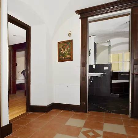 Altstadt Stadtkrug Hotel 4*